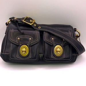 Coach vintage black leather shoulder bag pockets turnkey